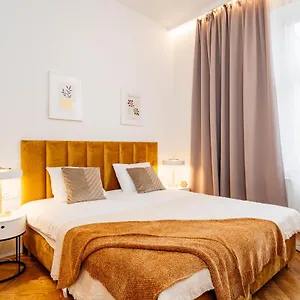 Crystal House - Loftaffair Collection Cracovia